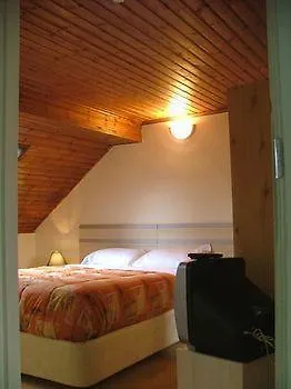 Hotel Albergo Saint-Josse-ten-Noode 2*, Bruselas